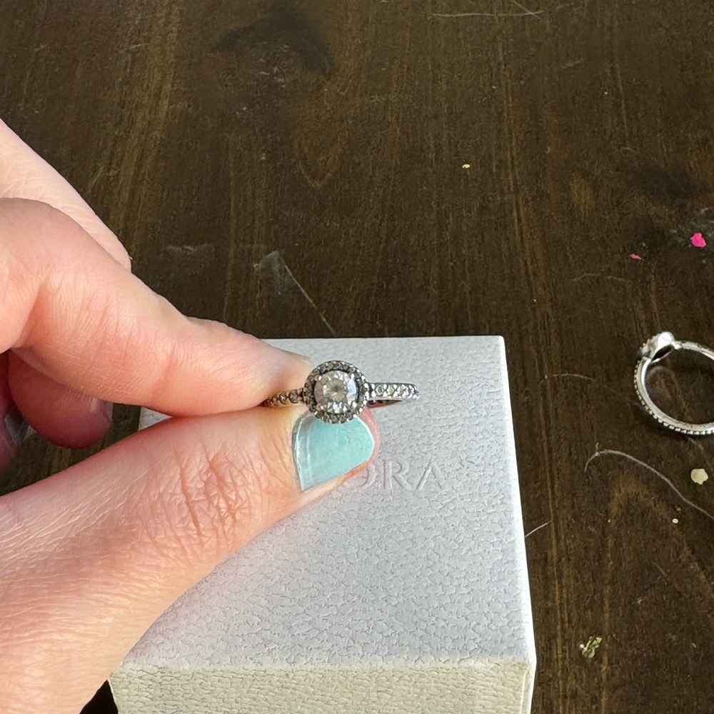 Pandora Silver and White Ring with Elegant Design